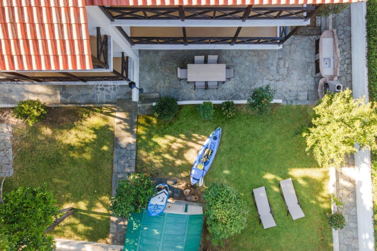 Beach Front Vintage Villa Kalliktratis Nea Kallikrateia Ngoại thất bức ảnh
