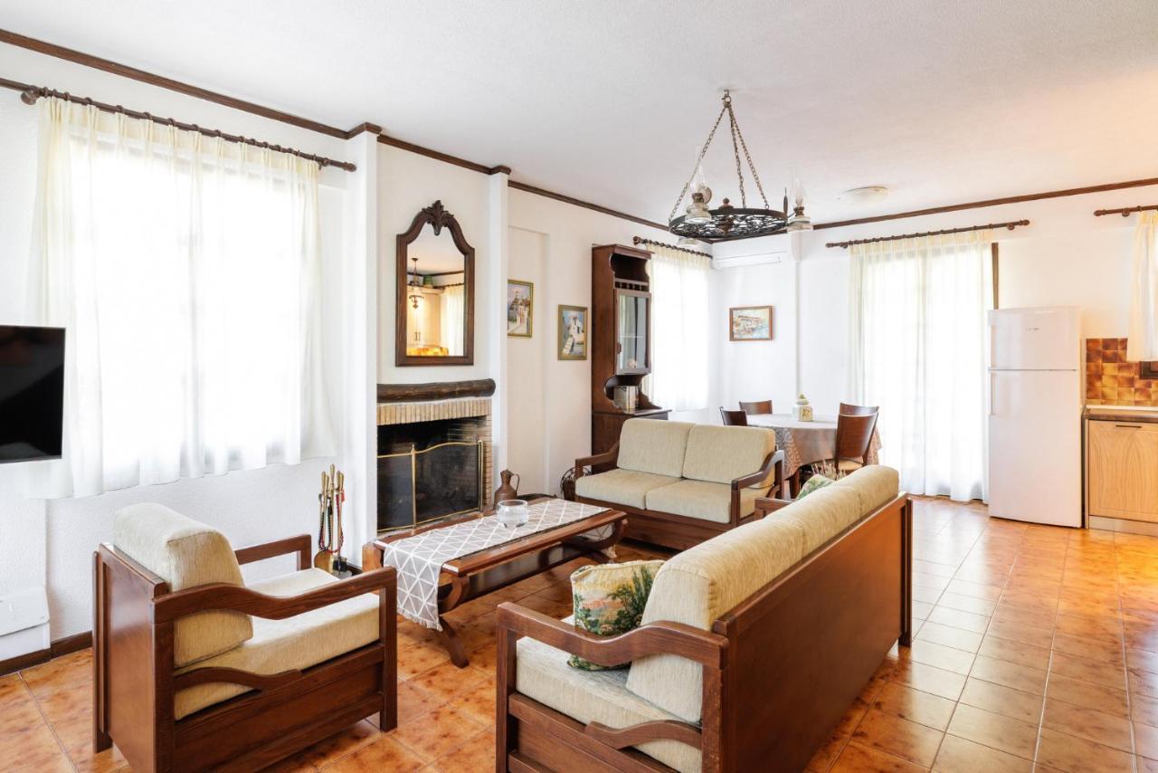 Beach Front Vintage Villa Kalliktratis Nea Kallikrateia Ngoại thất bức ảnh