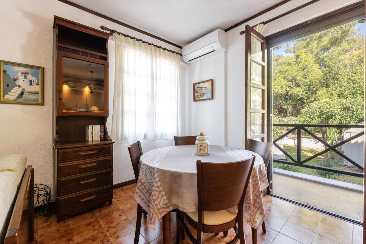 Beach Front Vintage Villa Kalliktratis Nea Kallikrateia Ngoại thất bức ảnh