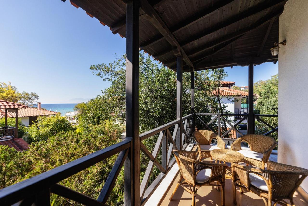 Beach Front Vintage Villa Kalliktratis Nea Kallikrateia Ngoại thất bức ảnh